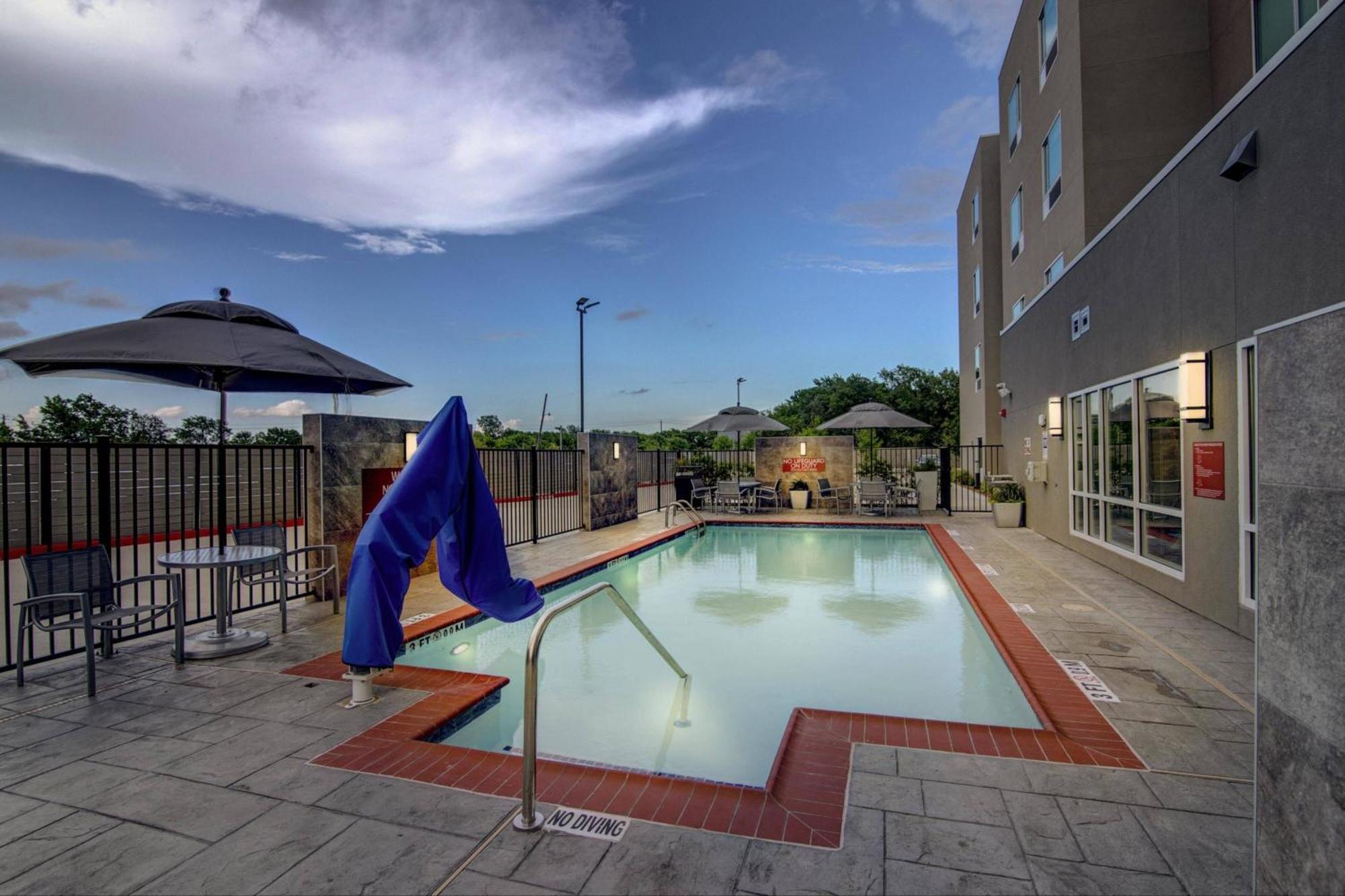 Towneplace Suites By Marriott Houston Hobby Airport Buitenkant foto