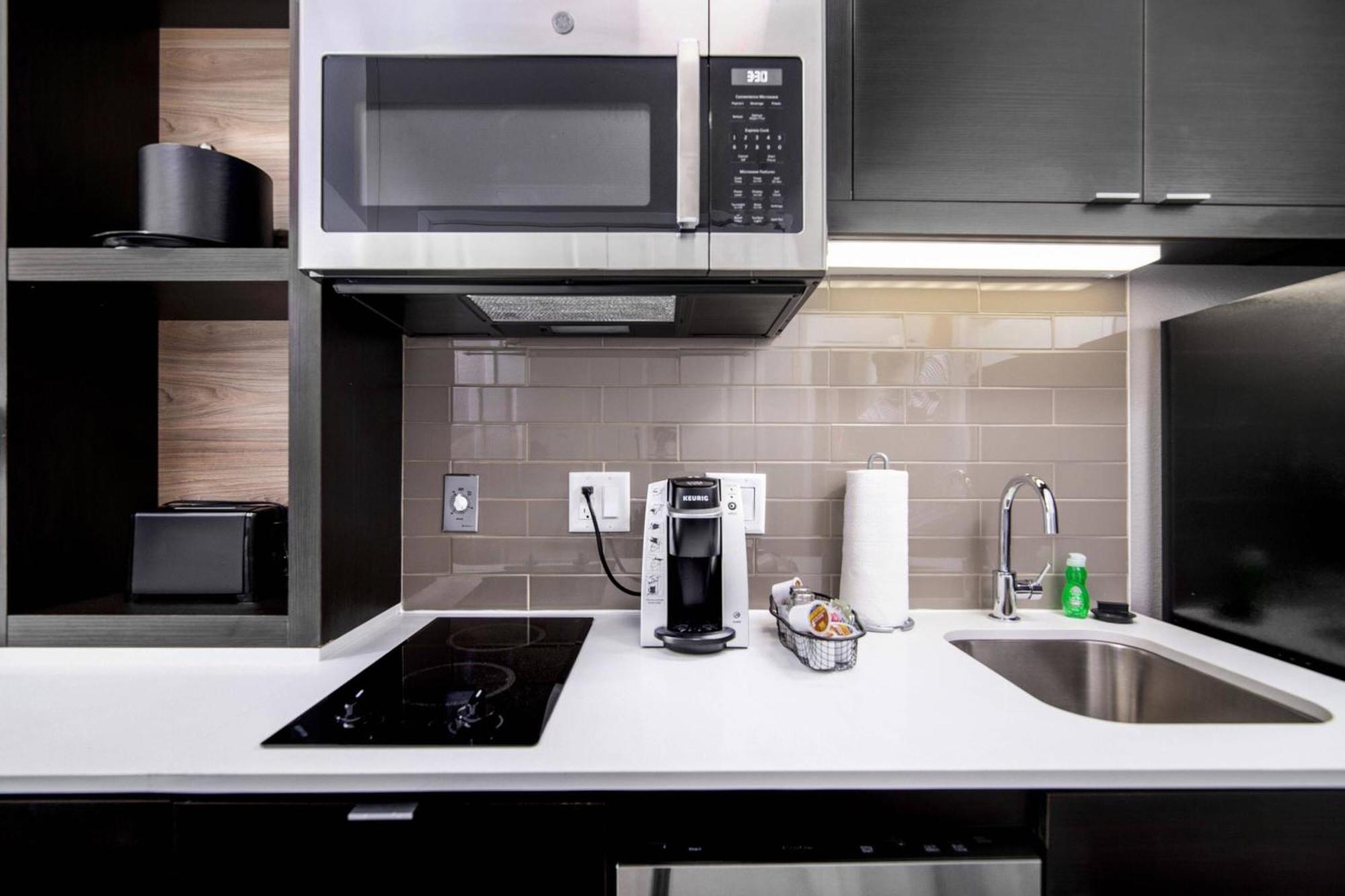Towneplace Suites By Marriott Houston Hobby Airport Buitenkant foto